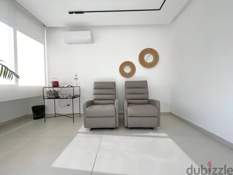 JH25-3849 Office / Clinic 170m2 for rent in Hazmieh, $ 1,500 cash 0