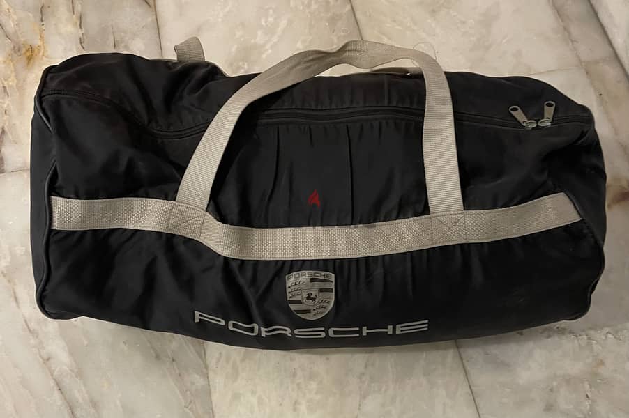 Porsche cover cayenne 1