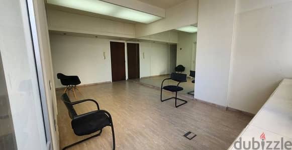 Office for rent in Badaro - مكتب للإيجار في بدارو