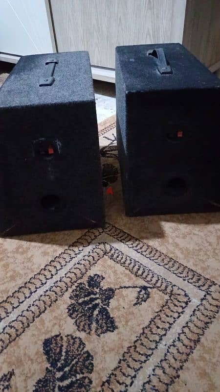 4 speaker, 2 aurex american 5