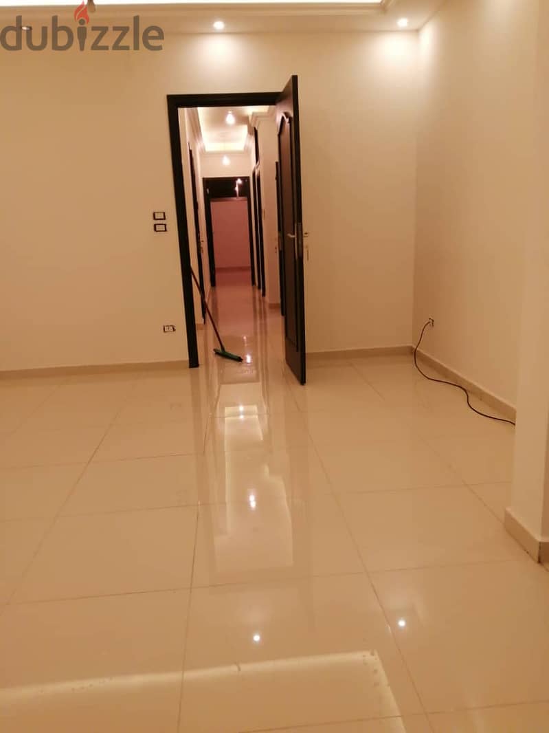 Apartment for sale in Bchamoun el maderesشقة للبيع بشامون المدارس 0