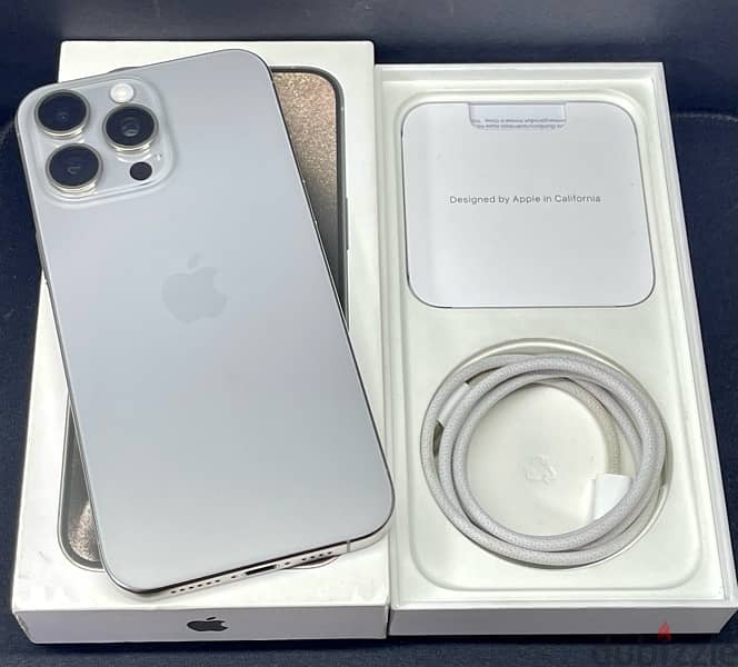 iPhone 15 Pro Max 256gb LIKE NEW NATURAL TITANUIM (BOX+ORIGINAL CABLE) 11