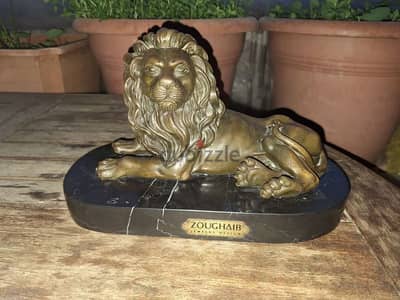 Lion bronze from Zoughaib jewellery