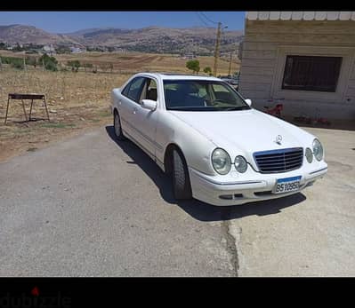 Mercedes-Benz E-Class 2002