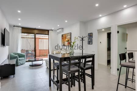 Spain Barcelona fully renovated apartment privileged location PR-00293