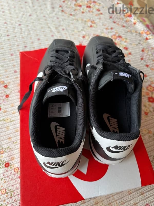 nike cortez black 2