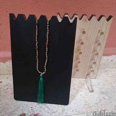 Necklace wood display