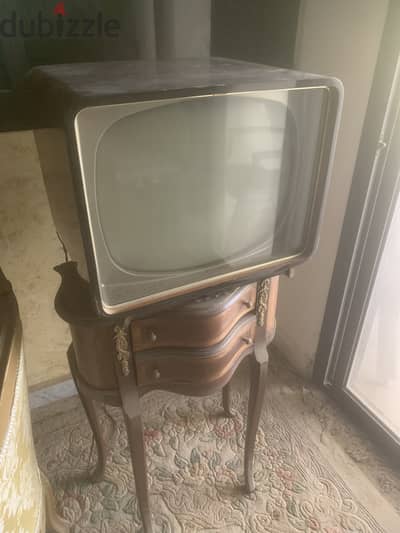 1960 Philips image tube TV