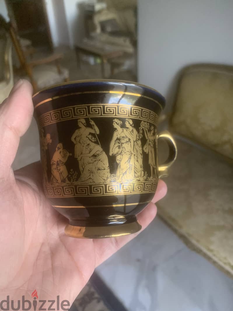 black handmade teacups in 24k gold 1