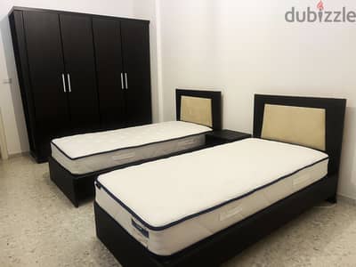 Full used Bedroom good condition غرفة نوم كاملة تختين مفرد بحالة جيدة