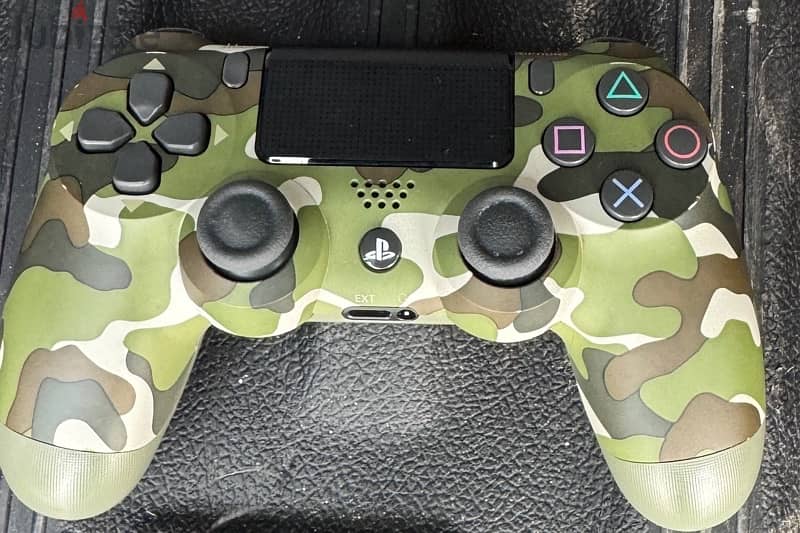 Original DUALSHOCK 4 CAMOUFLAGE WIRELESS CONTROLLER 0