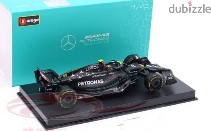 L. Hamilton Mercedes AMG W14 #14 (2023) diecast car model 1;43. 4