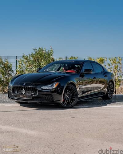 Maserati Ghibli Q4 2014 , Clean Carfax . Only 30.000 Miles