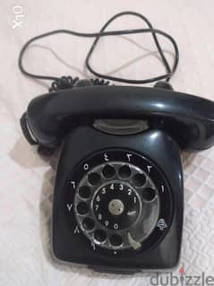 Old Black Telephoneتلفون بكرة اسود قديم 0