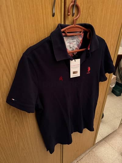 authentic US polo dark blue  size small fit medium