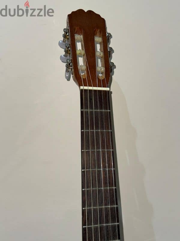 guitar admira alba 2