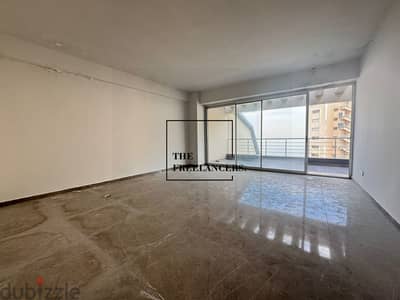 Office for rent in Ain Mraiseh -مكتب  للايجار في عين المريسةTF97