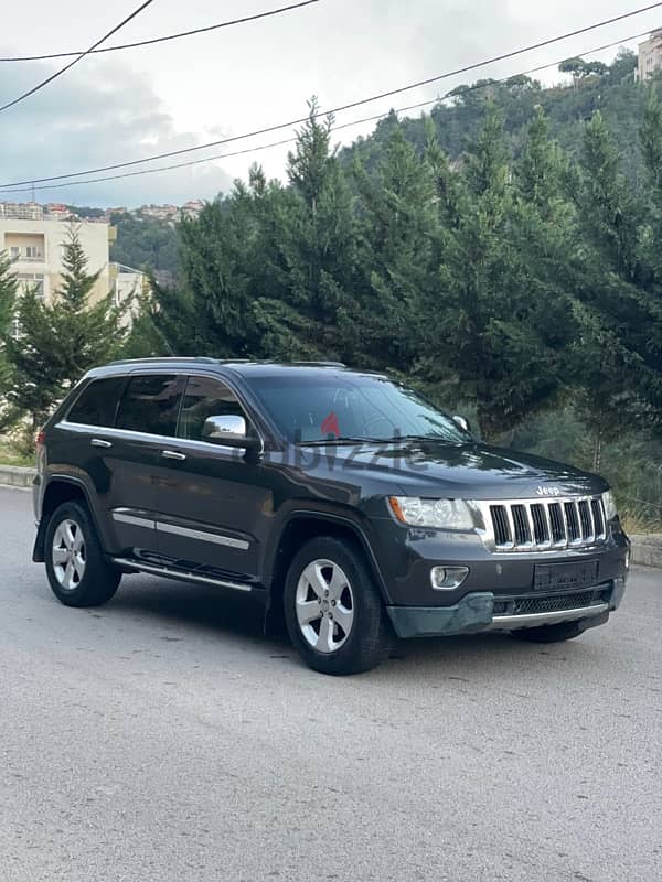 Jeep Cherokee 2011 0