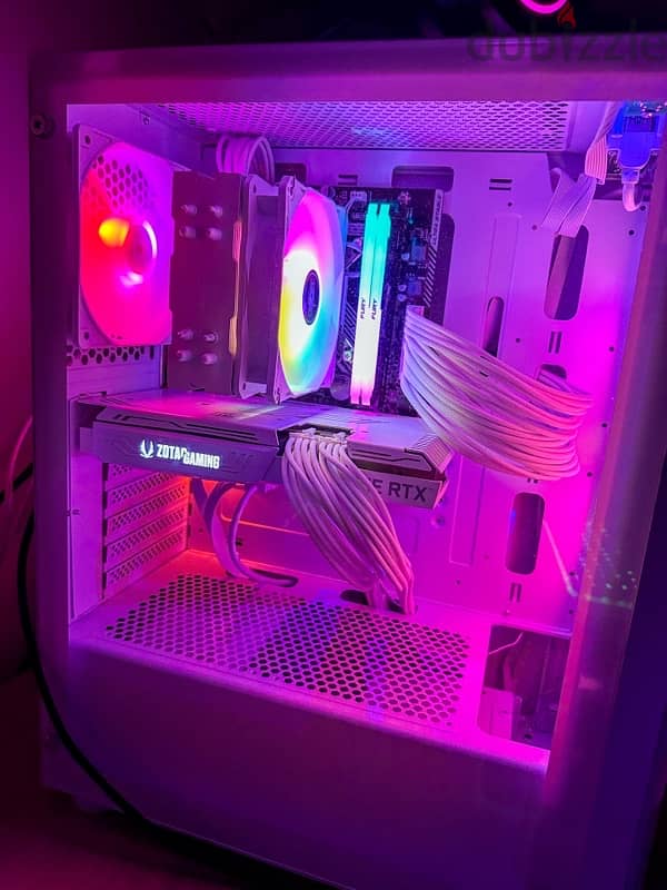 FULL GAMING PC SET UP WHITE EDITION 2