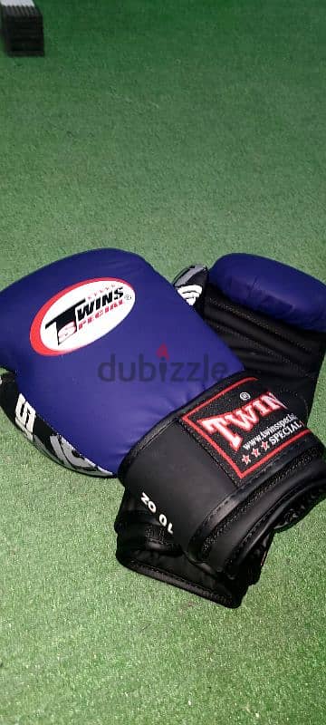 Boxing gloves GEO sport معدات رياضية متنوعة