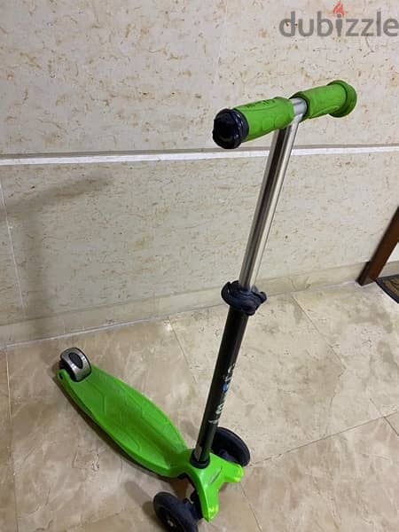 2scooters +2kids bicycles, 4pieces 80$ 4