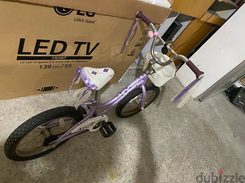 2scooters +2kids bicycles, 4pieces 80$ 7