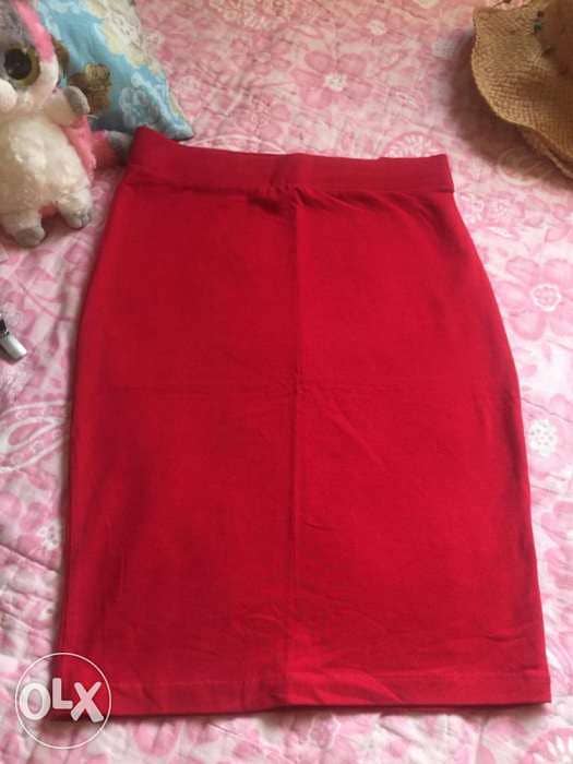 Nice red skirt (pull and Bear) Size Large 7