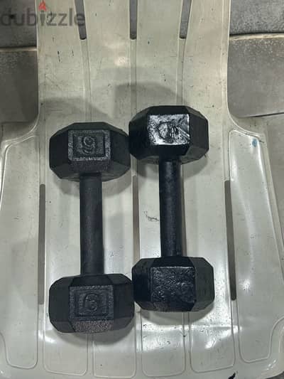 Dumbbells . 2,000 KG