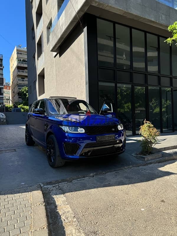 Land Rover Range Rover SVR 2015 0