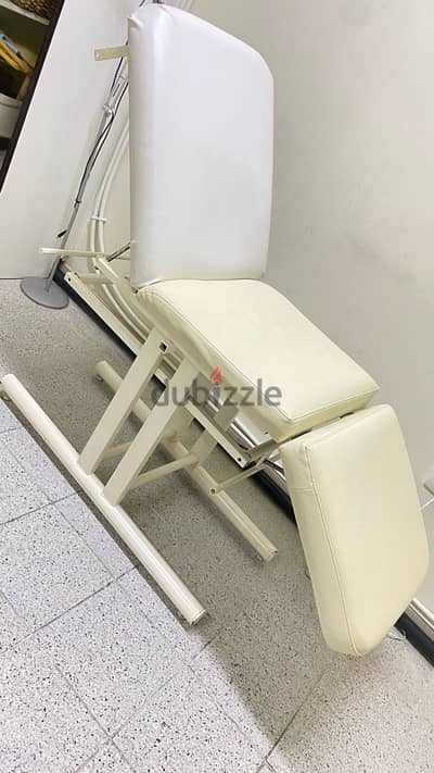 Chariot Medical esthetic bed