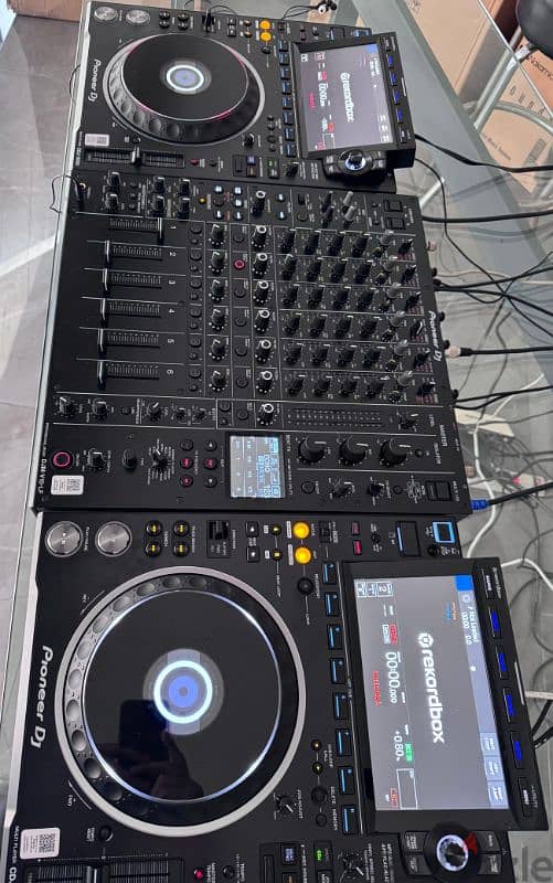 Pioneer CDJ-3000 & DJM-V10-LF Used Like New 0