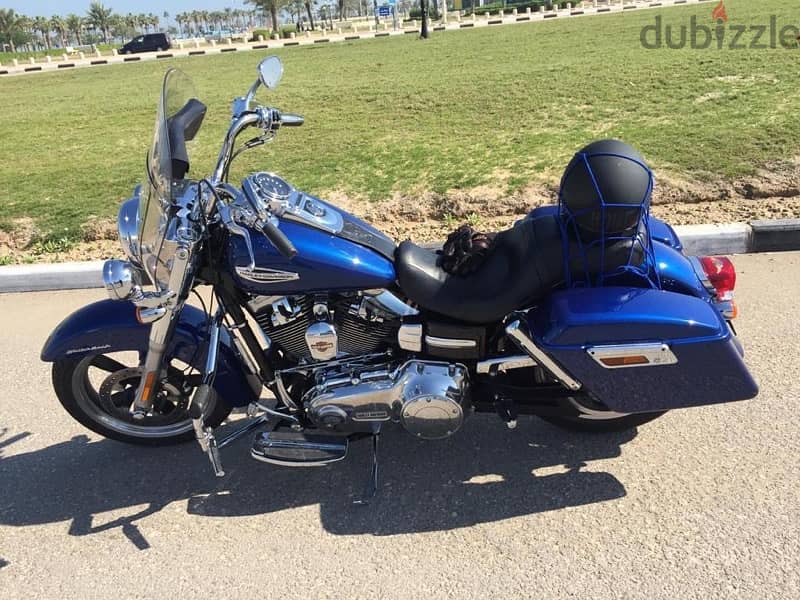 Harley FLD Switchback 2015 Odo 9000km for Sale  (Very Catchy  price) 2