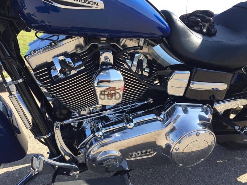 Harley FLD Switchback 2015 Odo 9000km for Sale  (Very Catchy  price) 6