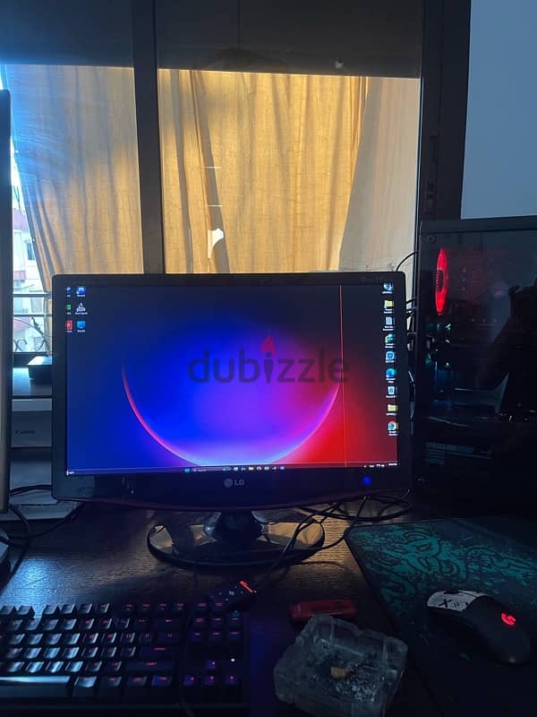 144 hz samsung 75hz 2 monitors 1 keyborad 1hyperx 4