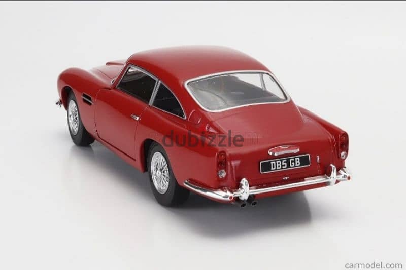 Aston Martin DB5 1964 diecast car model 1;18. 2