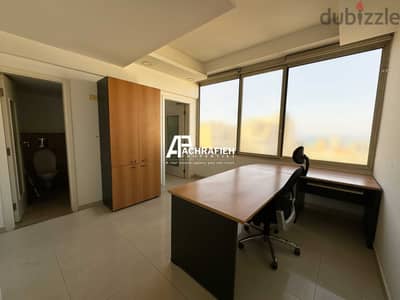 Office for Rent In Achrafieh - مكتب للإجار في الأشرفية