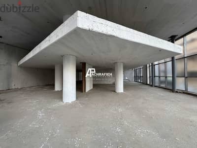 820 Sqm - Office For Rent in Achrafieh