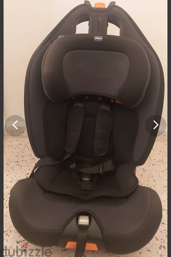 Chicco carseat booster exellent condition free delivery 4