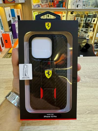 Ferrari carbon grip stand case 15 pro