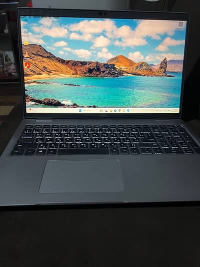 Laptop Dell Latitude 5520