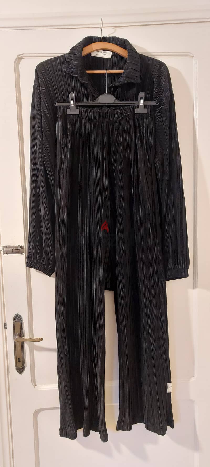 Set Black Shirt and Trousers 0