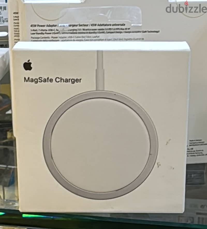 Apple magsafe charger 1