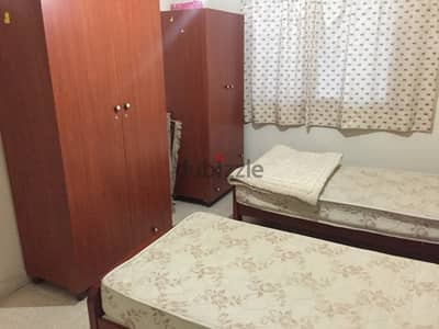 room foyer for girls for rent فوييه للبنات