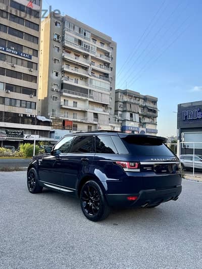 Range Rover Sport HSE 2016 Very Low Mileage مكفول