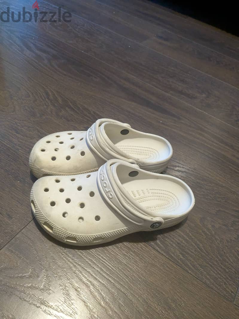 Crocs size 6 1