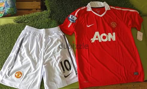 Manchester united 2010 football kit