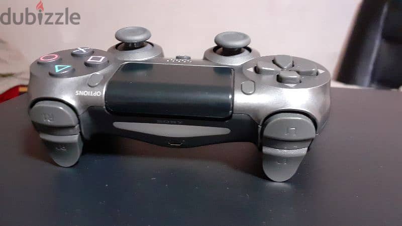 PS4 ORIGINAL DUALSHOCK 4 CONTROLLER 1