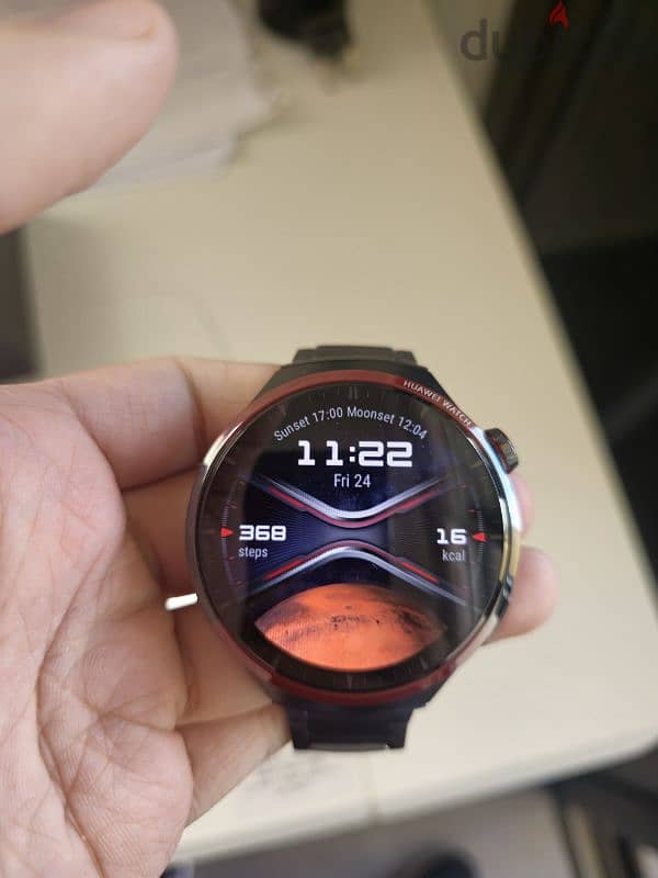 Huwai Watch 4 Pro Space Edition like new 2