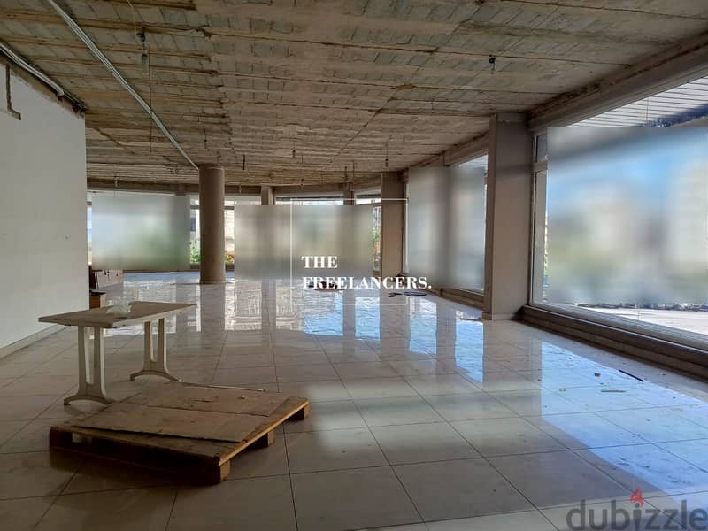 Showroom for rent in Jdeideh صالة عرض للإيجار في الجديدة TIR3042 0