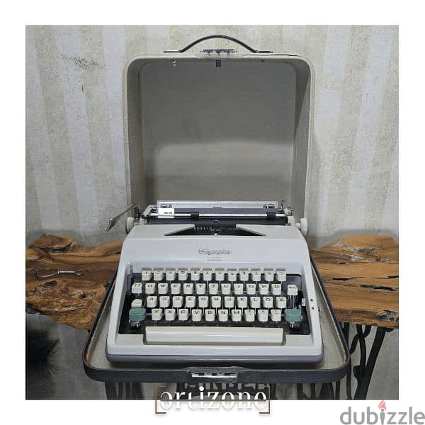 Olympia Monica typewriter/dactylo 3